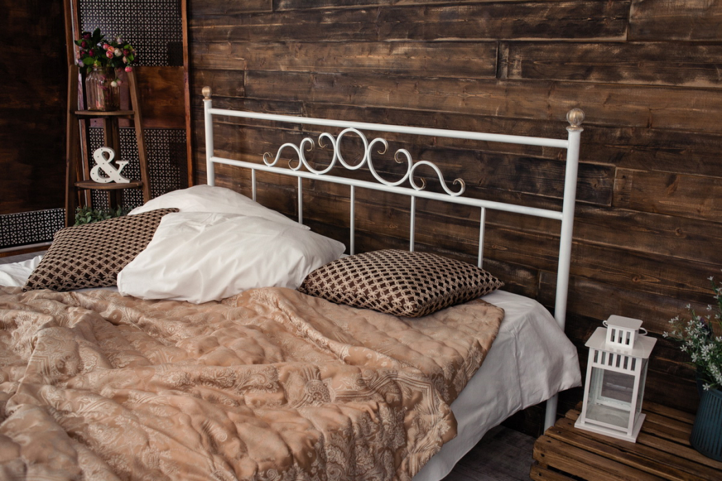 Кованые кровати, Кованая кровать Сандра1.8 с одной спинкой