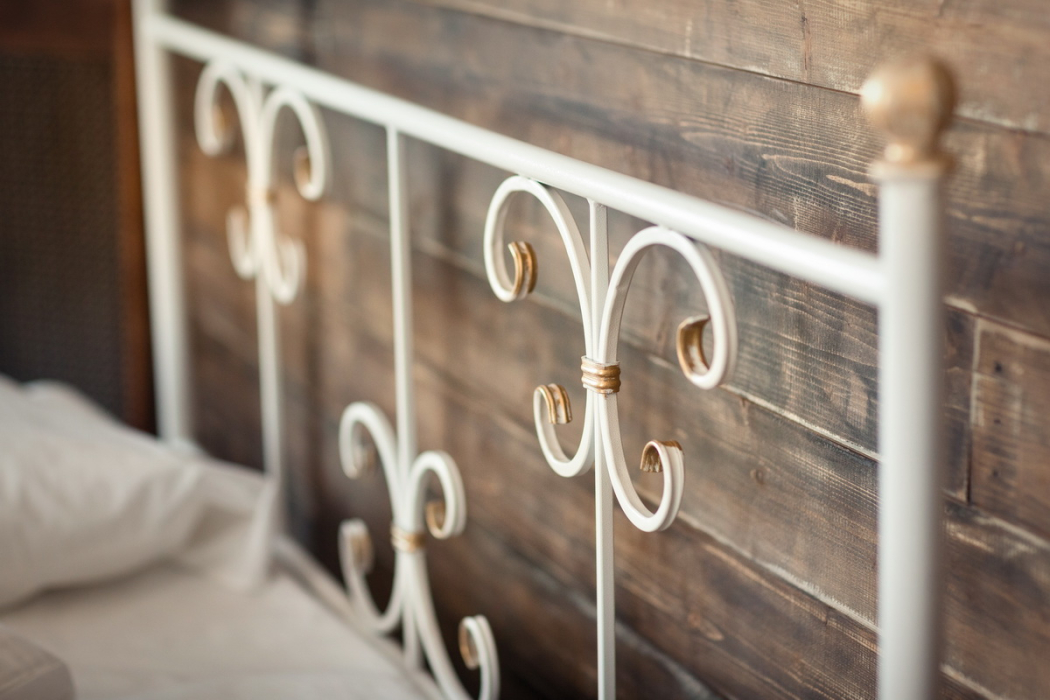 Кованые кровати, Кованая кровать Симона 1.8 с двумя спинками