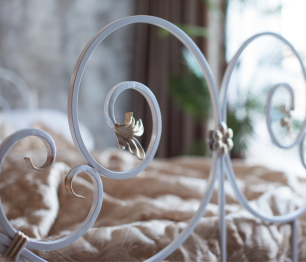 Кованая кровать Афина 1.6 с двумя спинками