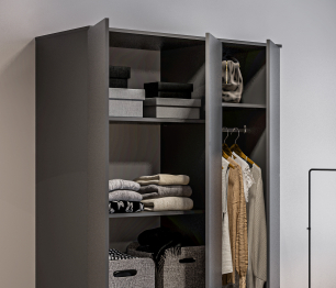 Шкаф 3 дверный с ящиками Леон СБ-3363