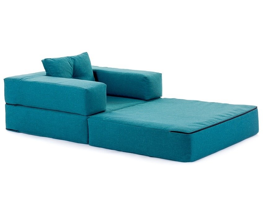 Бескаркасные кресла, Кресло Домино